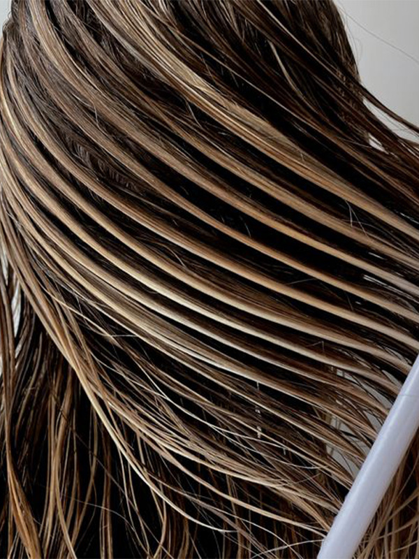 Как можно определить свой тип сухих волос (например, сухие от природы или из-за внешних факторов) и выбрать соответствующий уход?