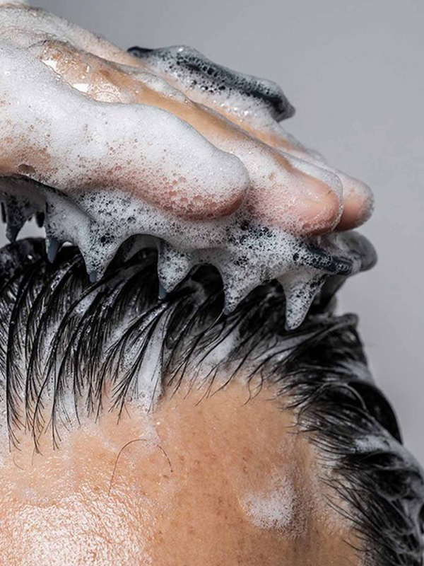Не перегревайте воду при мытье волос