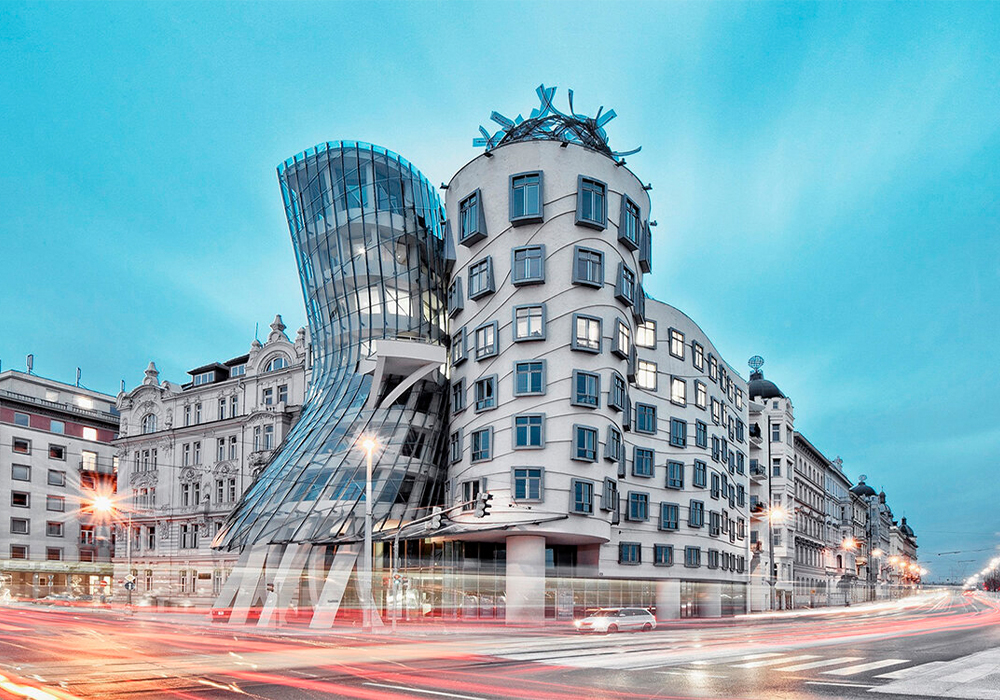 «Танцующее здание» (Прага, Чехия)