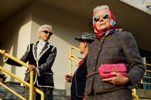 Пять итальянских бабушек о том, почему они любят носить Chanel