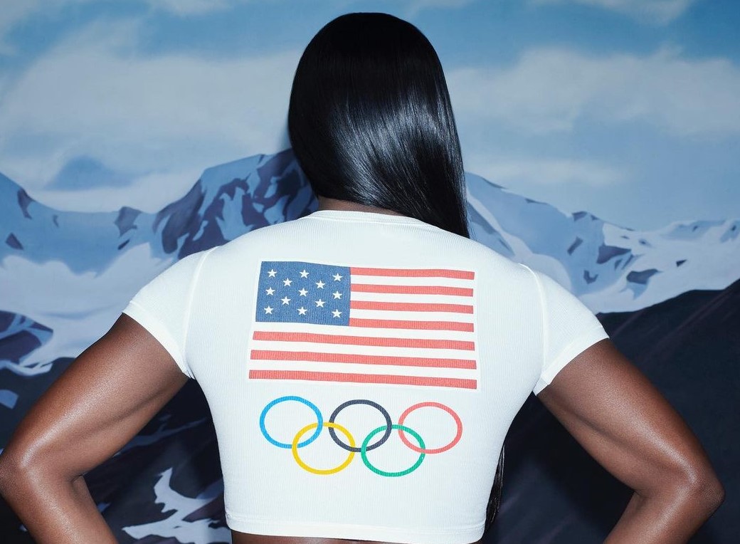 Бренд коллекция спортивнаяодежда Skims коллаборация олимпийскаясборная США спорт олимпиада Пекин 2022 одежда