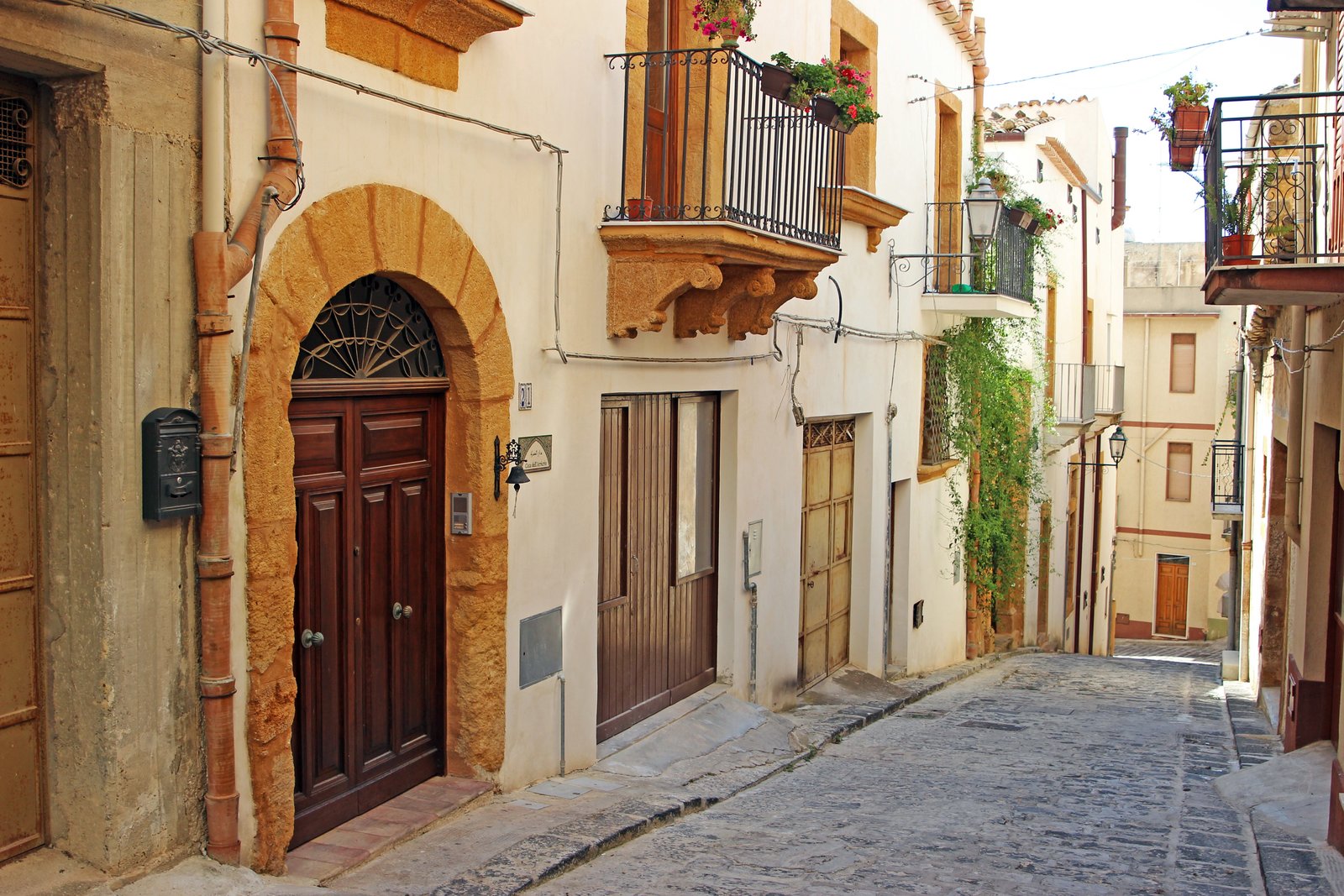 Бесплатное жилье сицилия Airbnb италия программа туризм новости 
