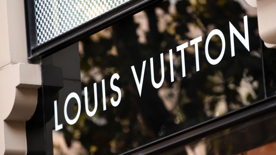 Louis Vuitton платок куфия Израиль новости мода скандал 