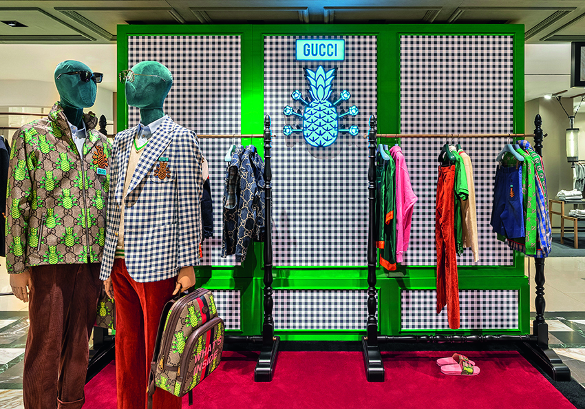 Gucci попап Москва ЦУМ магазин бренд коллекция весна капсула одежда