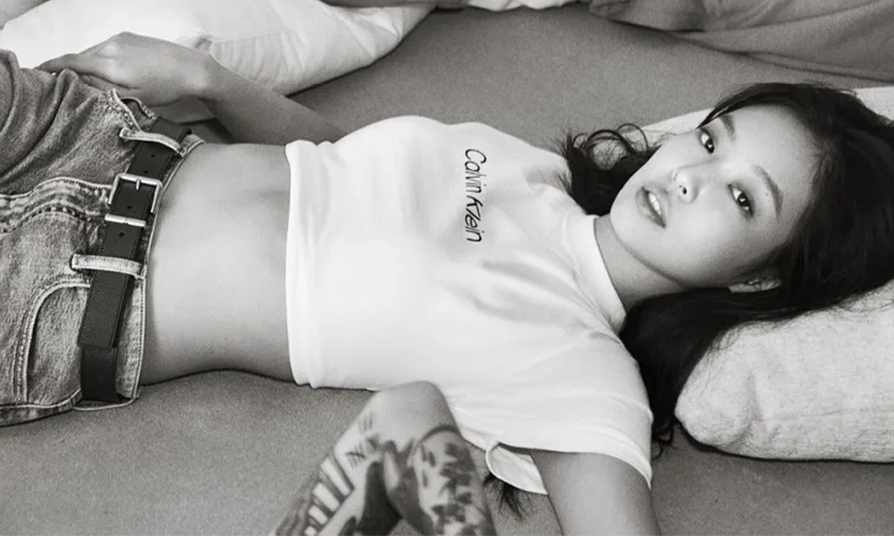 Дженни из Blackpink снялась в новой рекламной кампании Calvin Klein