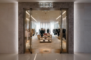 Они снова в моде: сандали класса люкс в новой коллекции от Dior